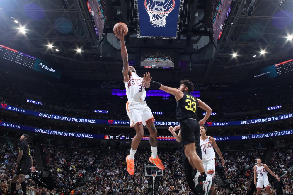 队再度吸引 队再度吸引