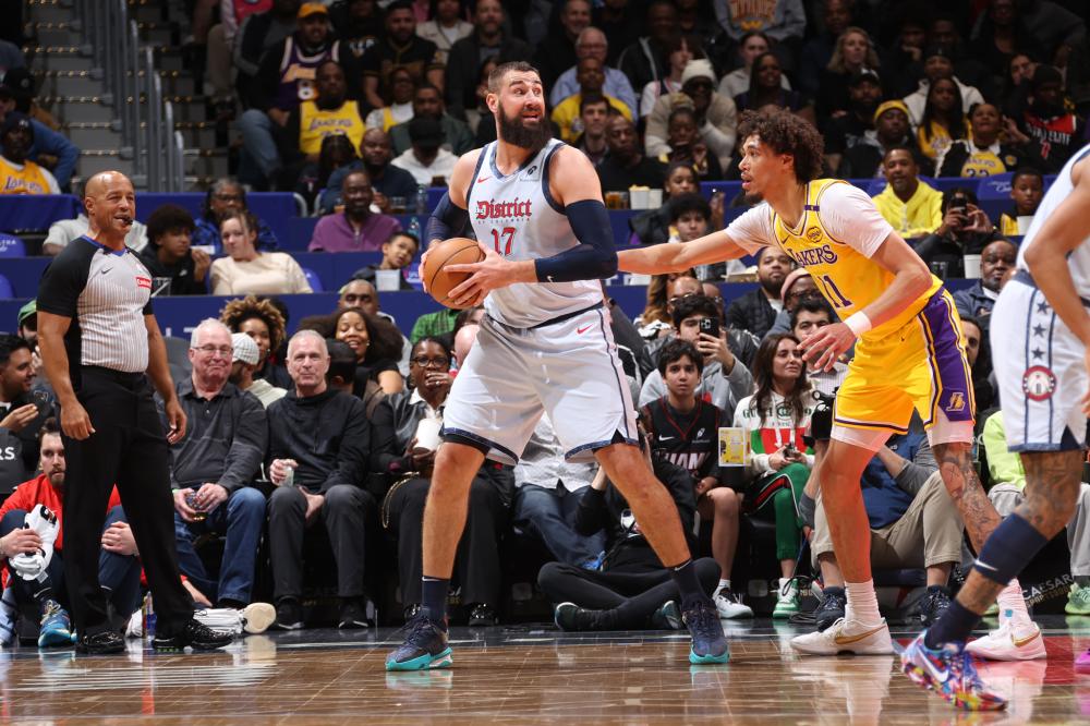 仅展现了他 仅展现了他